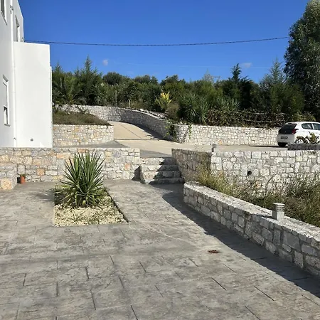 Maia Villa